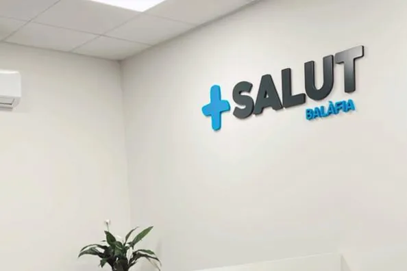 Benvinguts a + Salut Balàfia · La recepció, al Carrer Baró de Maials, 105